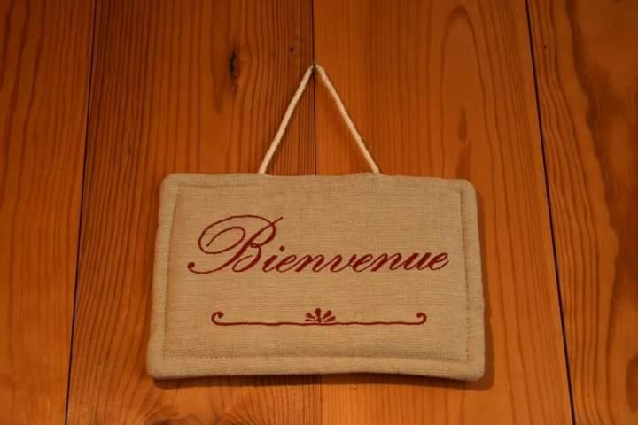 Gîte du cheval blanc d'Houmont Sainte-Ode Extérieur photo